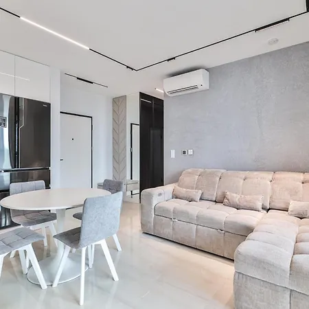 Apartamento Prestige Skyview Varsóvia
